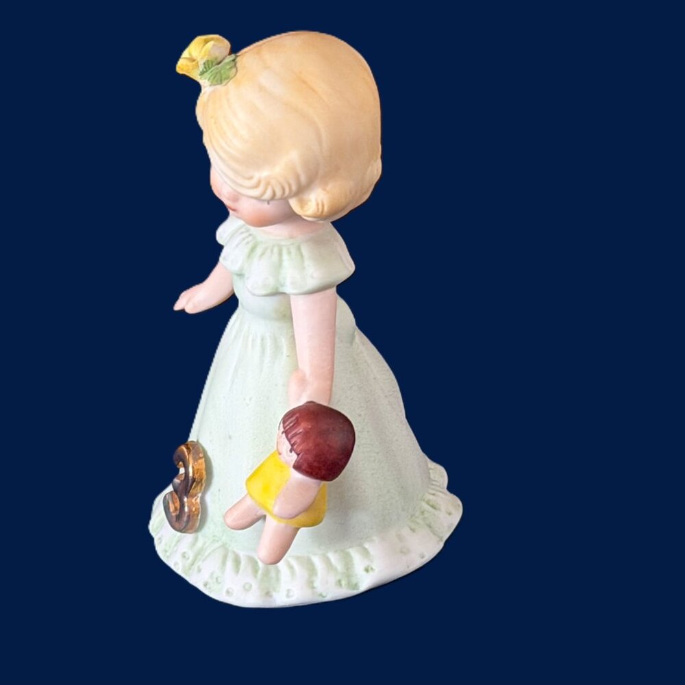 1981 Vintage Enesco Growing Up Birthday Girls Age 3 Figurine Blonde Green Dress - Picture 3 of 5
